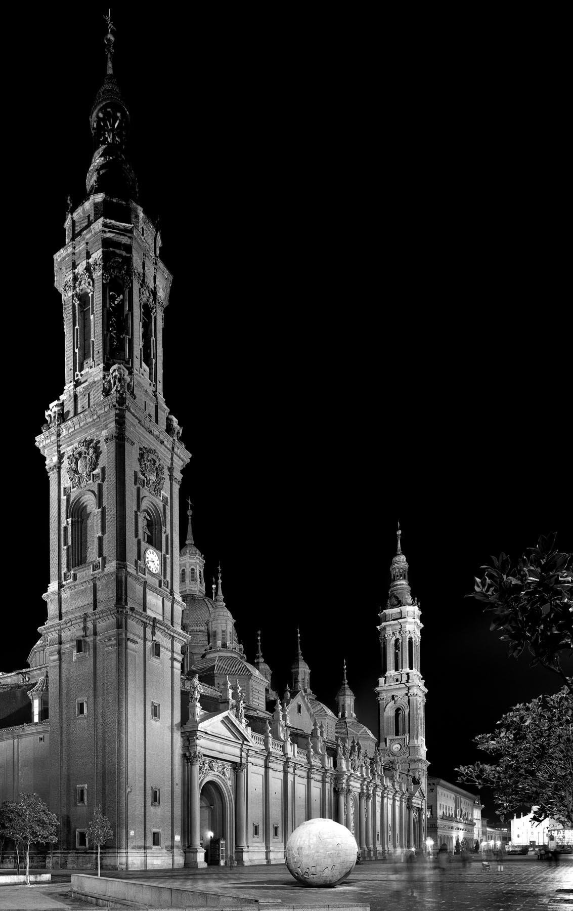 zaragoza.cathedral.night